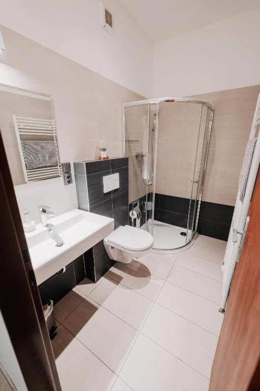 Citybeat Apartments, 400M From The Square プルゼニ エクステリア 写真