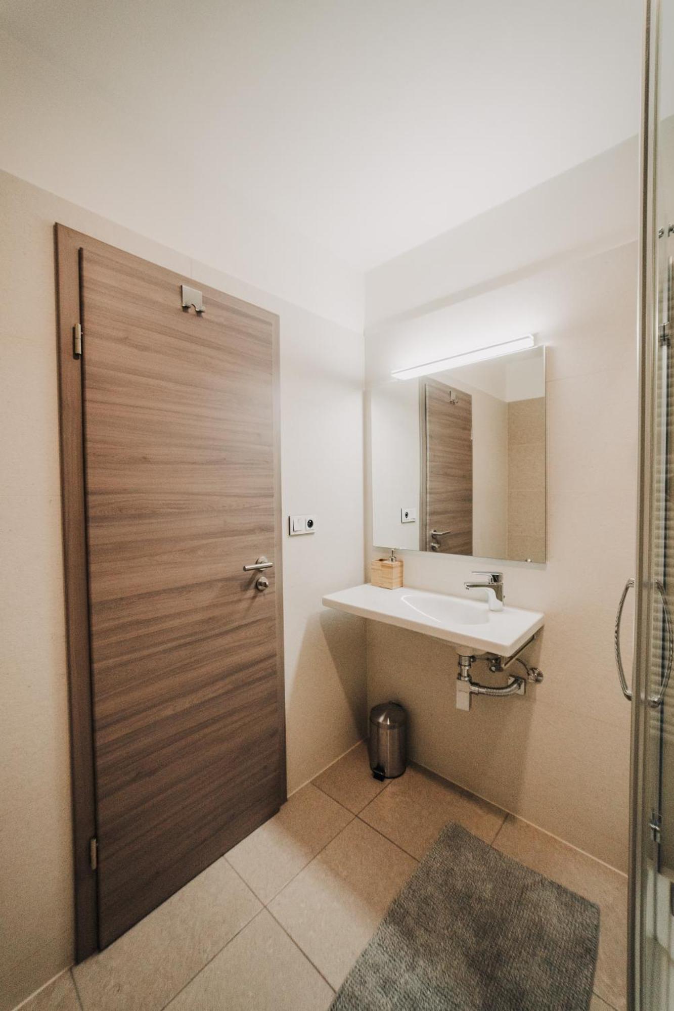 Citybeat Apartments, 400M From The Square プルゼニ エクステリア 写真