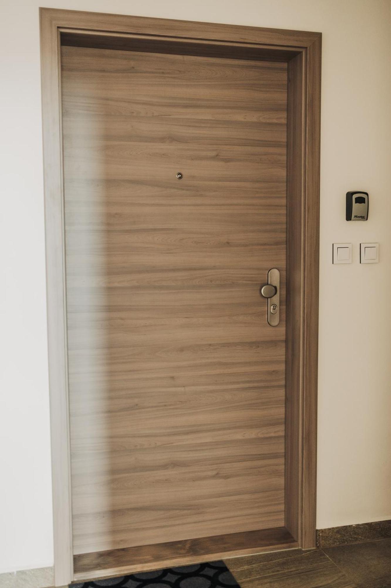 Citybeat Apartments, 400M From The Square プルゼニ エクステリア 写真