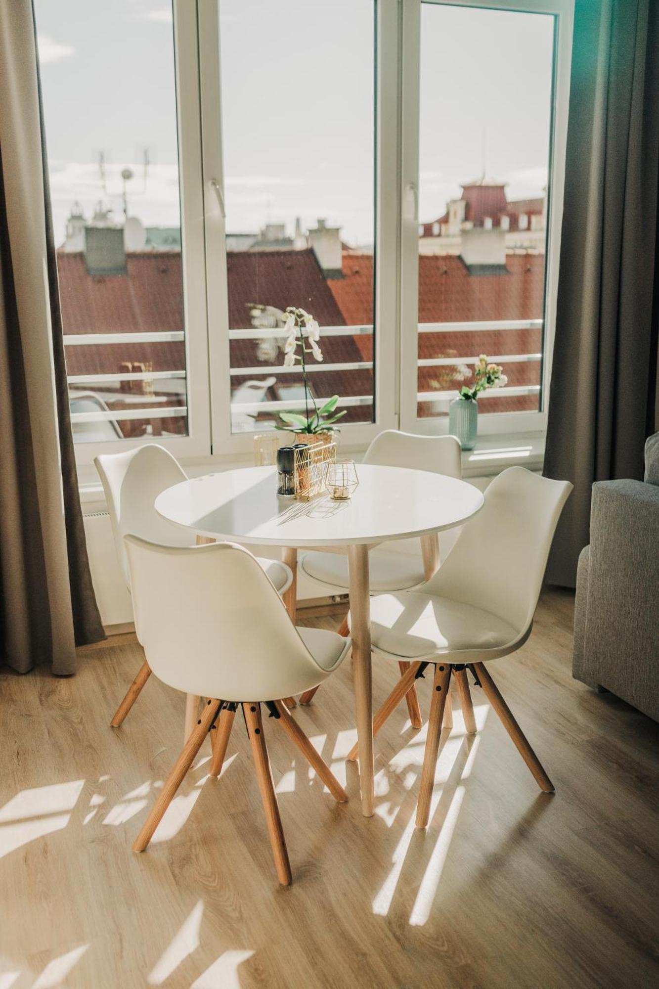 Citybeat Apartments, 400M From The Square プルゼニ エクステリア 写真