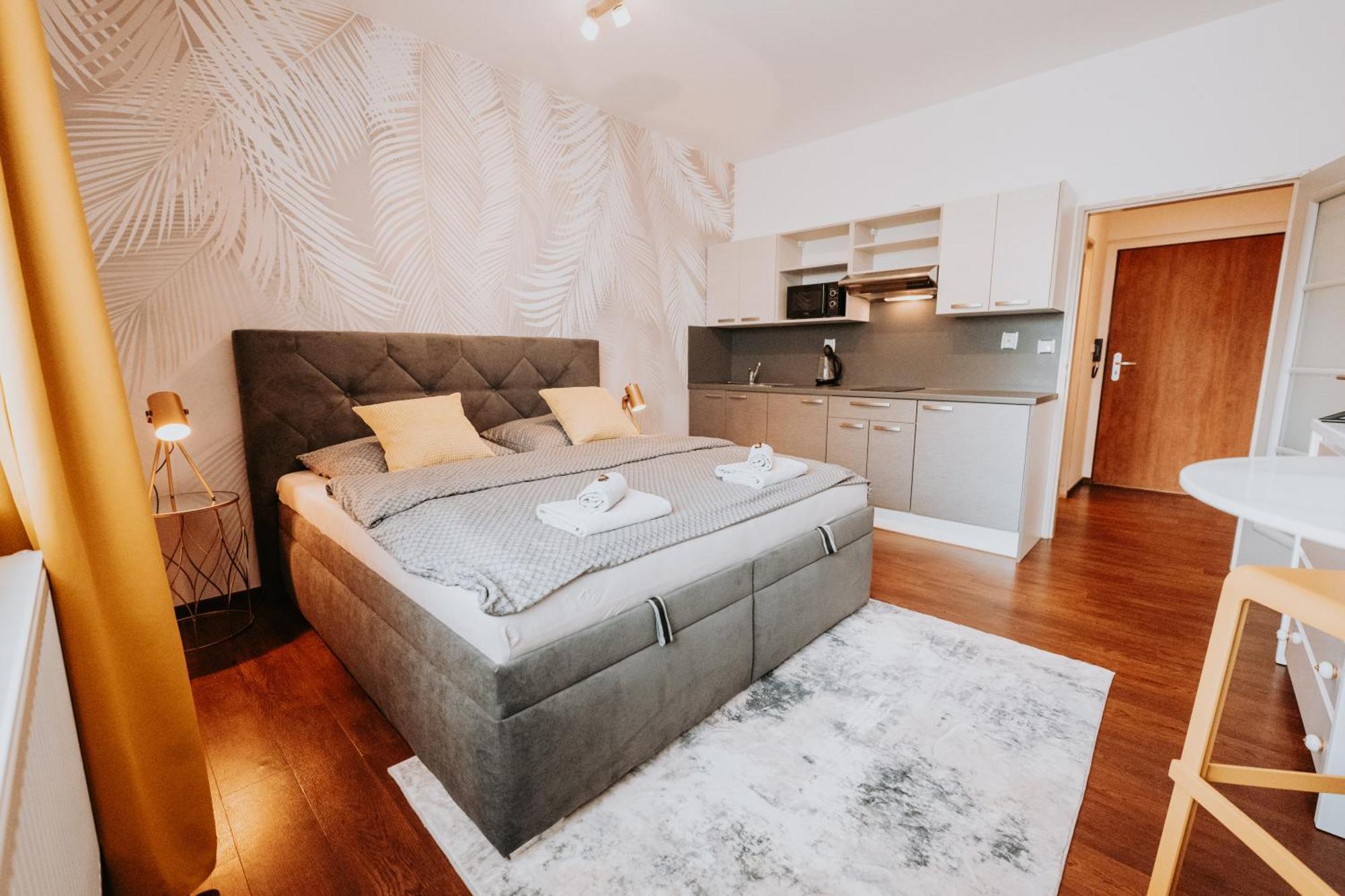 Citybeat Apartments, 400M From The Square プルゼニ エクステリア 写真